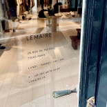 stickers-vitrine-magasin-paris