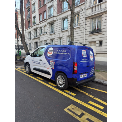 Flocage v&eacute;hicule autocollant utilitaire voiture lettrage logo QRcode image 3